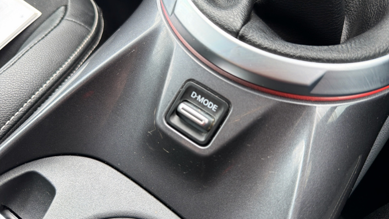 Nissan Juke 1.0 DiG-T 114 Tekna 5dr Petrol Hatchback